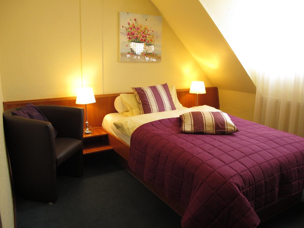 Burghotel Muenzenberg Esterno foto